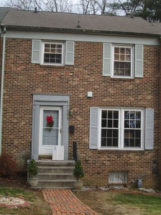  - 4 Bedroom 2.5 Bath Townhouse
