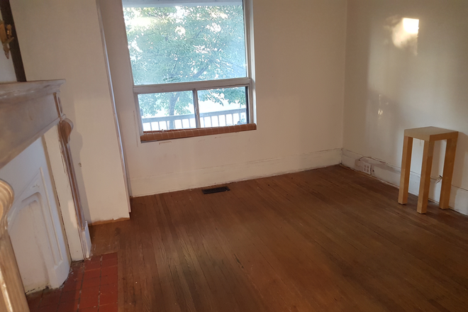  - Private room in large two-storey apartment