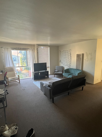 living room in the day - Lapham company Apartments