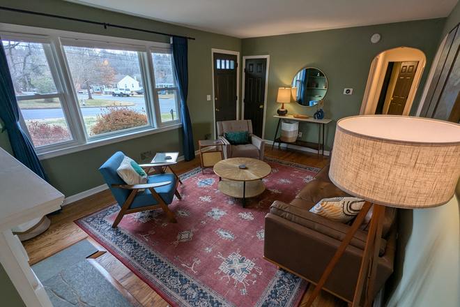 Living Room - Your Off-Campus Upgrade Near Liberty Duplex