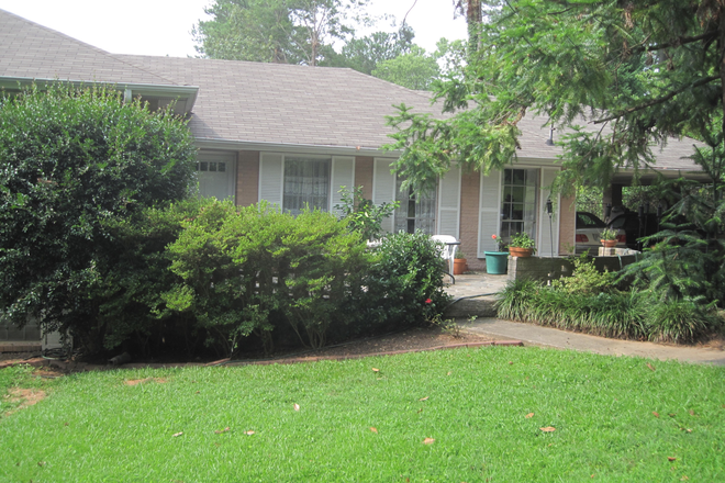 Outside Street View - 4 Bedroom House Near Emory