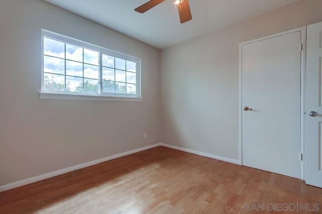 This would be your bedroom and I plan to add basic student funriture at no additional cost to you: Twin bed, desk, and has clothing closet - Single Available in Fully Furnished North Clairemont House with 2 other female UCSD students