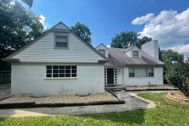 Front House - Newly renovated off campus house