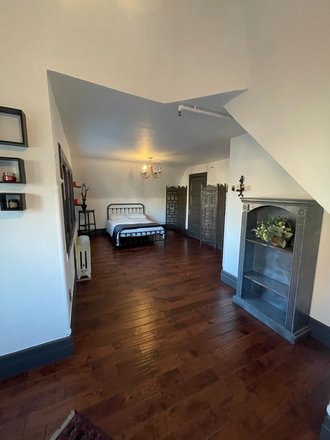 Bedroom 1 (rental) - Share a Victorian House in Brooklyn