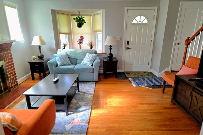 Living Room - Private Rooms for Rent – 3BR/1BA Townhome Near Towson University (Male Students Only)