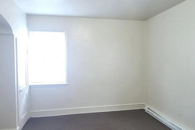 Bedroom - Cozy 1 Bedroom Apartment for Rent