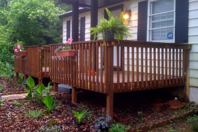 Front porch - Bargain offer! Quiet Decatur furn.Cottage 1bd/1.5ba, For couple or single ,$1400mo House