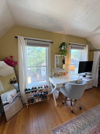 Bedroom - 1 Bedroom Sublease 933 Pennsylvania Ave House