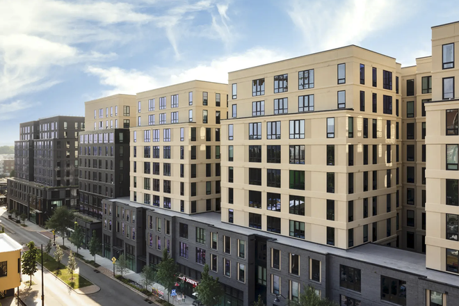 Exterior of the Building - Hub Knoxville 4x2 VIP - 2 Rooms Sublease Available