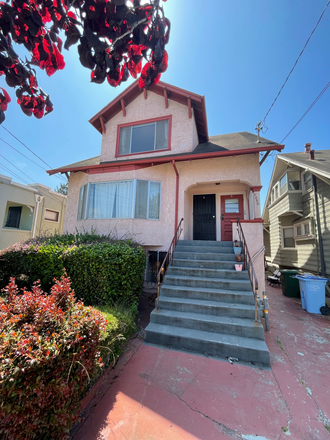 Exterior - Quiet block, nice neighbors - 2 Bedroom 1 bath near Berkeley Bowl West Apartments