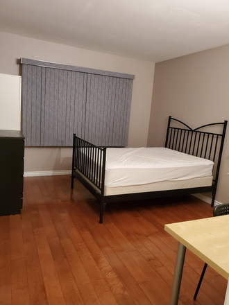 Bedroom 1 - 1 Furnished Bedrooms Near UofT-Scarb House