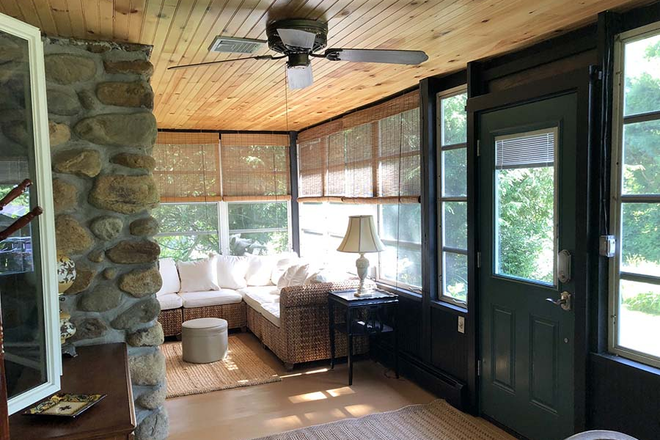 Sun Room - 16 Penobscot Trail - Bonnet Shores House