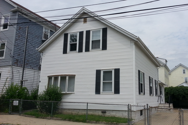 House front look - Walking to Brown University, near bus line and shopping House