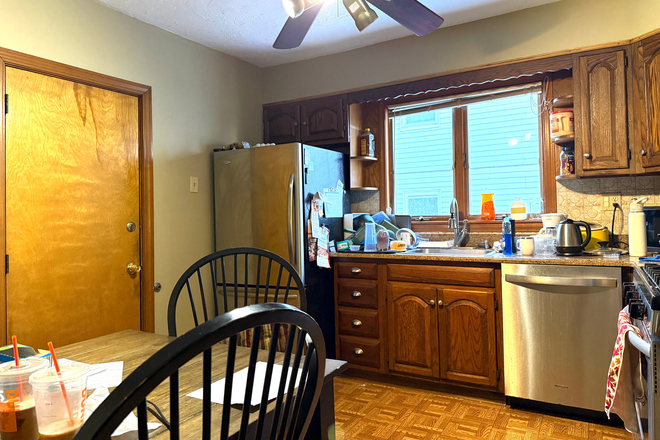 Eat-in kitchen with plenty of storage - One Bedroom Available in Beautiful 3 BR Apartment with Modern Kitchen