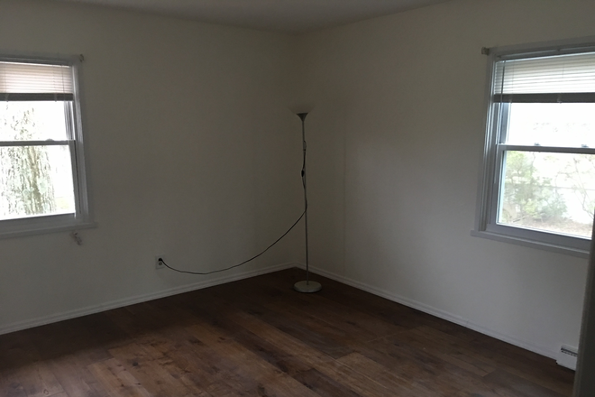 room - 4 Eastwood RD House