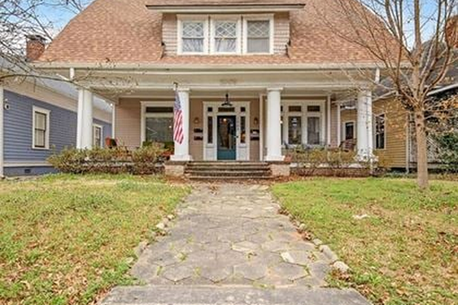 Front - Charming Renovated Apartment in Historic Inman Park/ Little 5 Points