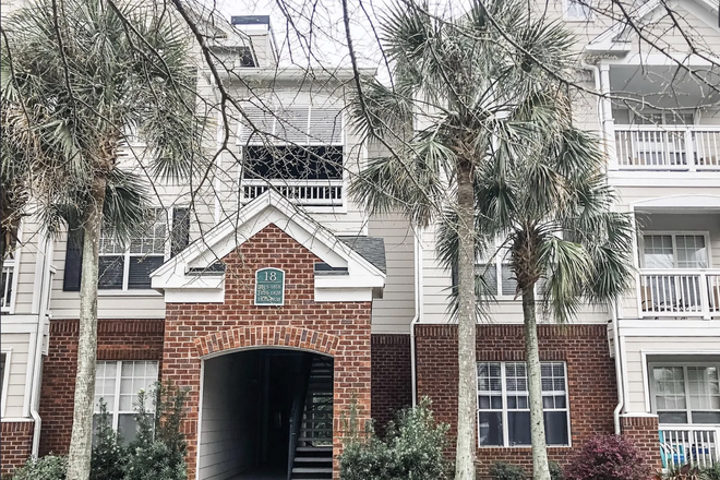 2nd Floor, private view. Gated community. Always available parking. - Cozy FURNISHED and inviting One-Bedroom One-Bath Condo