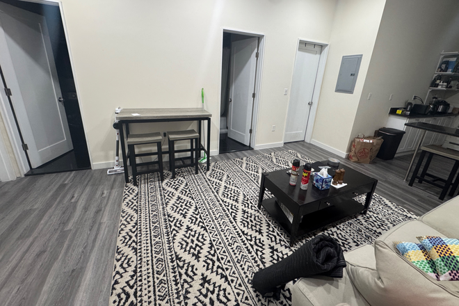 . - 4Bedroom 2BA on Cortes St- Easy Commute! Avail 9/1 Apartments