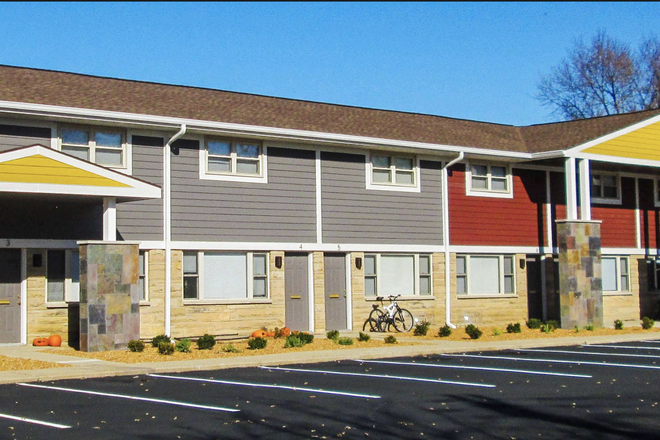 Outside view from parking lot - Ananda Apartments (Granite)