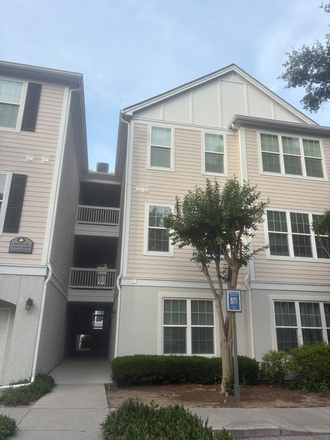 Outside of unit (bottom right). - Twelve Oaks Condo