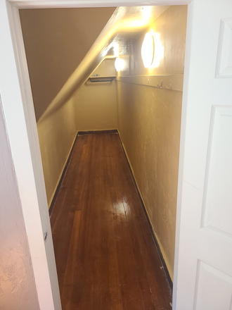 Closet - 39 Nazing Street