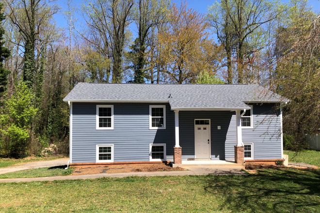 House - Complete Remodel w/Basement House