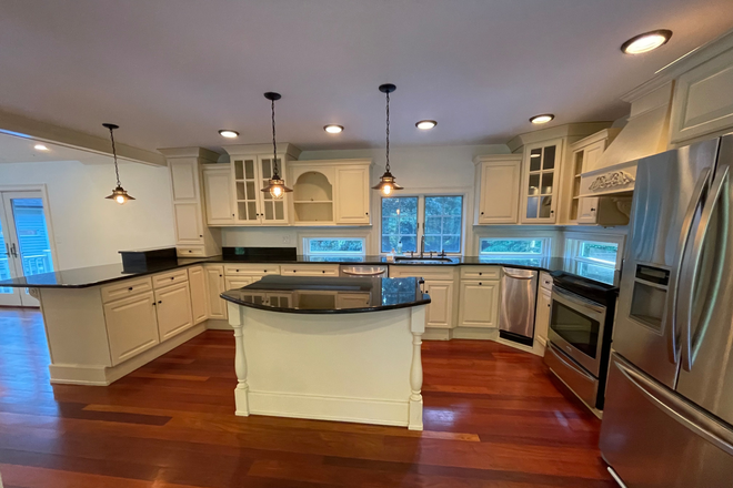 Kitchen - Woodstock Valley Accessory Apartment