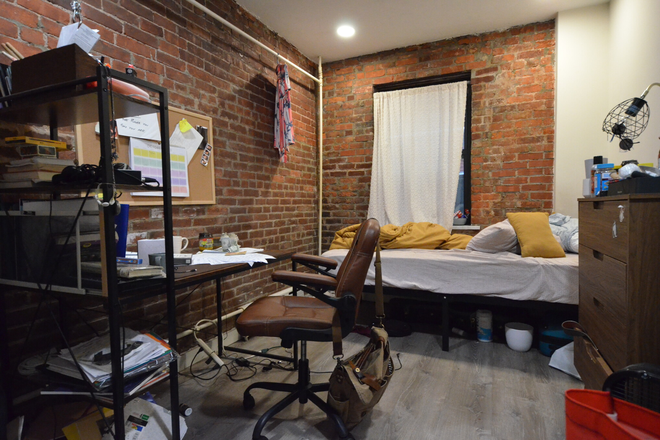 59 westland - Huge 3 bedroom apartment Walking distance From Campus ! Full Brokerage fee paid by landlord !