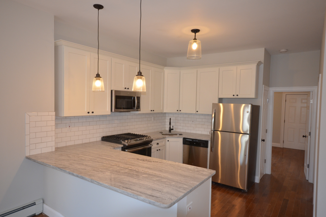 Call NOW for showings! 617-236-8550 - CHELSEA ST - *NO FEE* LRG FLR THRU 2BR NEAR MAVERICK SQ, MBTA AVAIL *9/1/2026* W/ IN UNIT LNDRY, DW Apartments