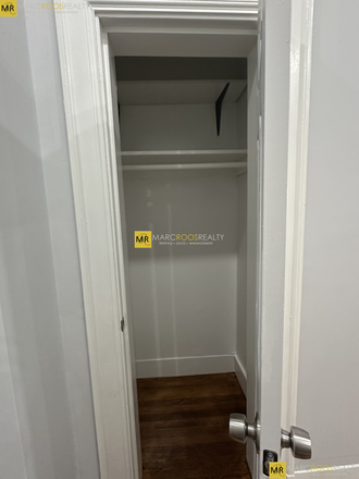 Call call or text Arezou at 617-584-7817 - Gut Renovated 2 bedroom in Kenmore sq. available for 9/1!!! Apartments