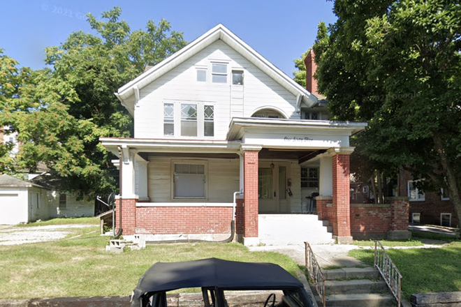 outside street view - 1 Bedroom in 3BR House close to campus