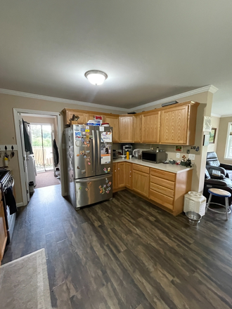 Kitchen - 4 Rock Point Rd, Burlington, VT, 05408 House