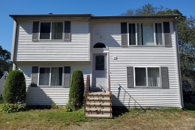 60 Wood Sorrel Trail - 60 Wood Sorrel Trail Narragansett, RI 02887 House