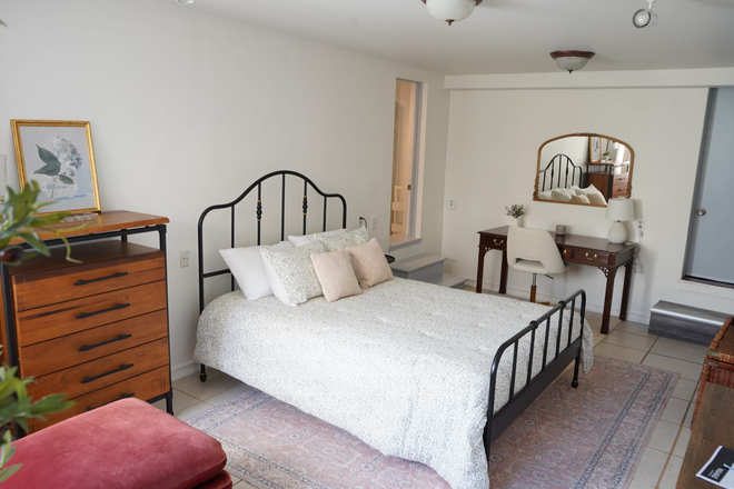 Private bedroom, w/ ensuite - North Berkeley -- Furnished bedroom w/ private bathroom House