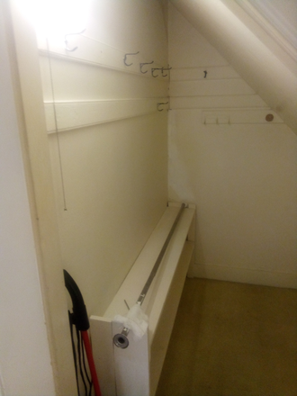 ignore - 3 Bedroom, 1st floor, Available June 1st, for summer or year-long rental Apartments