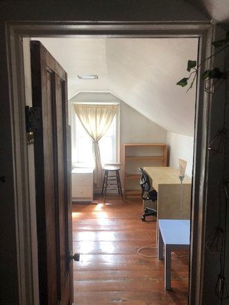 bedroom - Room available in near Umass on bus route 650$