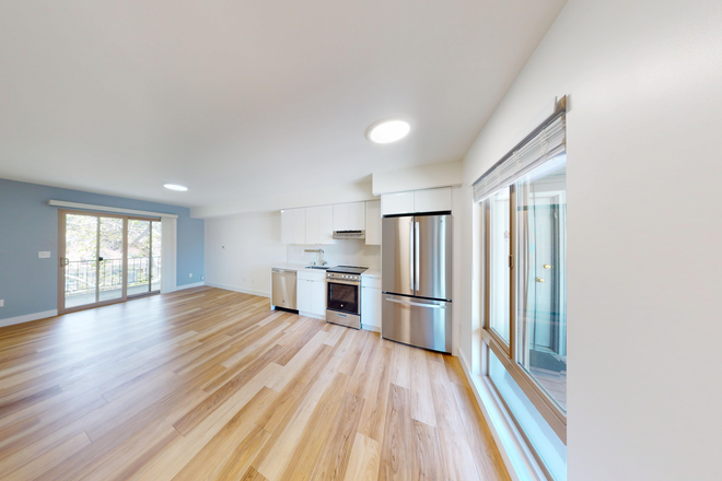  - 2520 College Avenue