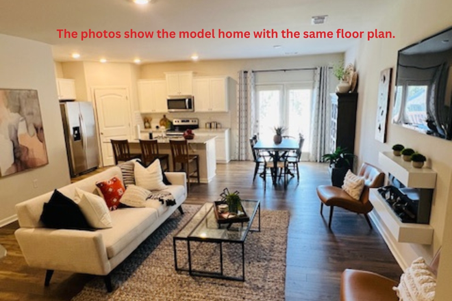 Living Room - 3 mins from UNG - Entire 3 bdrm Townhome for Rent!!!