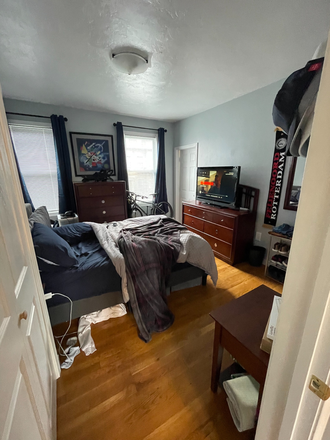 apartment - NEU/ 1 bedroom/Laundry in unit Apartments