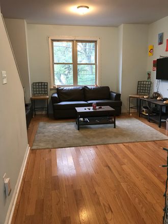 Living room - 1434 Willington St Apartments