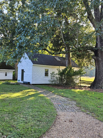 Outside View - Cottage on National Historic Landmark property - Charles City, VA