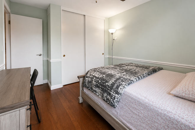 Bedroom-Furnished - 🏡 Furnished Room for Rent in Northwood, Irvine | Utilities Included | House
