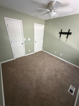 3rd bedroom - town house victoria