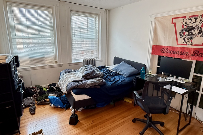Bedroom #3 - 2nd Floor 3 Bed 10 Minutes from Campus!! Apartments