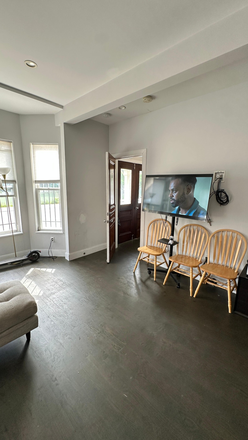 Hall - Close to campus Apartments