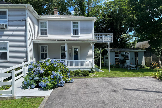 Outside - Unit #1 Lower Apartment - 2 Bedroom/ 1 Bathroom