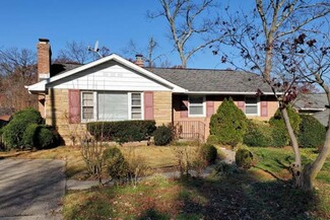 main - 2 BEDROOMS 1 BATH BASEMENT APARTMENT