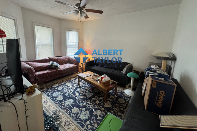 Living Room - Cheap 3 bedroom on Haskell Street Near Campus!!