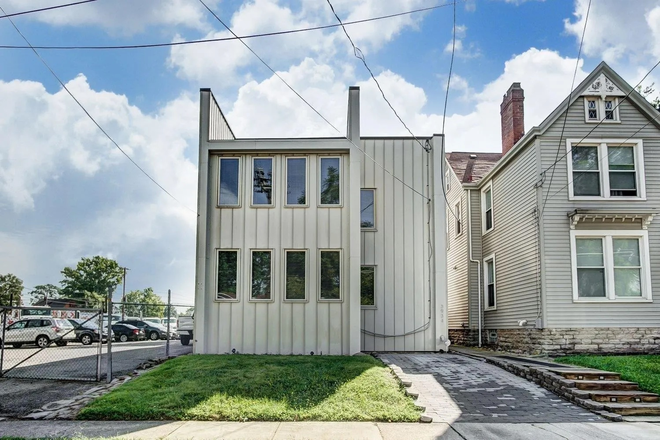 Front of the Box - Available now - Modern FURNISHED 5 Bed 3.5 Bath House - Flexible Lease Options