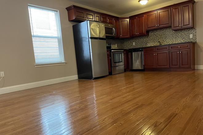 Kitchen - 3-bedroom 2-bathroom apartment  available for Temple University 2026-2027 school year